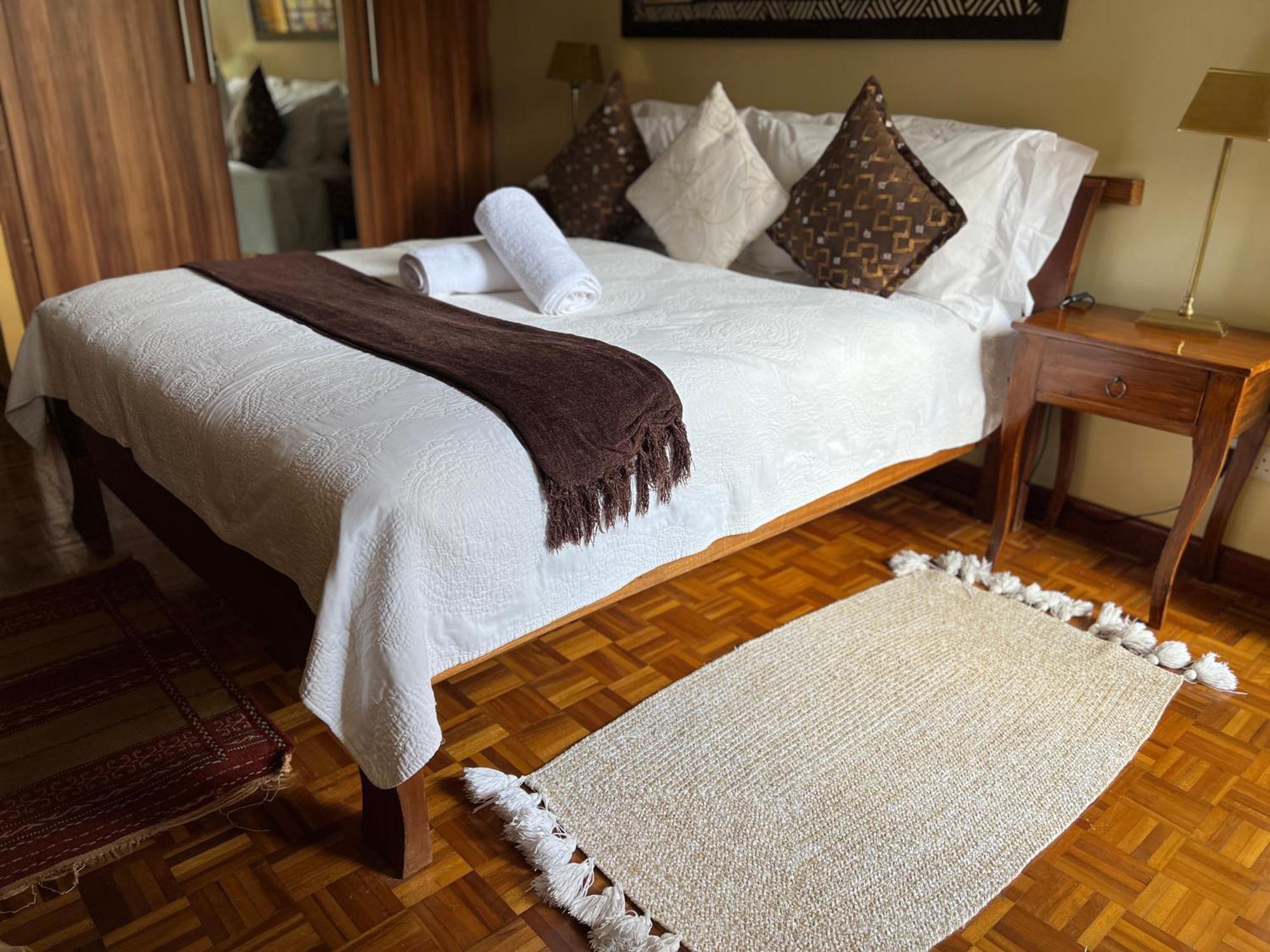 Hob House Hotel Nairobi Bagian luar foto